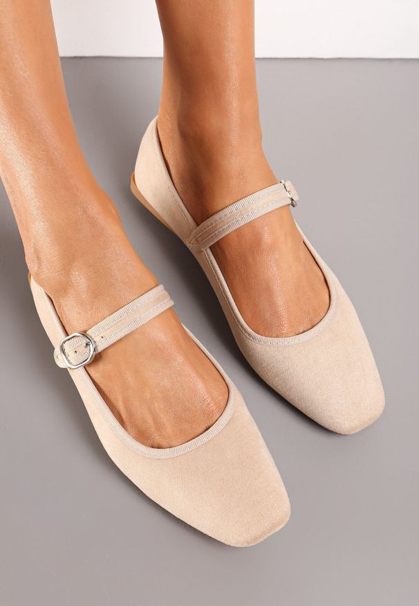Born2be - Beżowe Balerinki z Kwadratowym Noskiem i Zapięciem na Sprzączkę Lavitera. Zapięcie: sprzączka. Kolor: beżowy. Styl: retro, elegancki