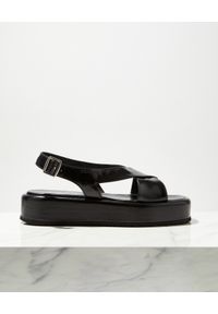 prada - PRADA - Czarne sandały na platformie. Zapięcie: pasek. Kolor: czarny. Materiał: guma. Wzór: paski. Obcas: na platformie #2