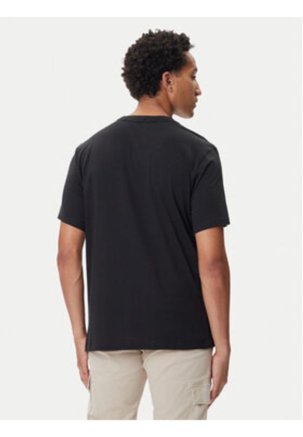 TOMMY HILFIGER - Tommy Hilfiger T-Shirt Logo UM0UM03005 Czarny Regular Fit. Kolor: czarny. Materiał: bawełna