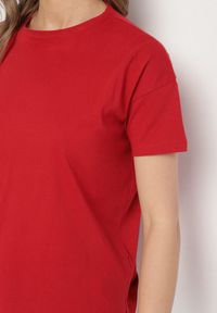 Born2be - Bordowy Klasyczny T-shirt Oversize z Bawełny Zivassa. Okazja: na co dzień. Kolor: czerwony. Materiał: bawełna. Styl: klasyczny #6