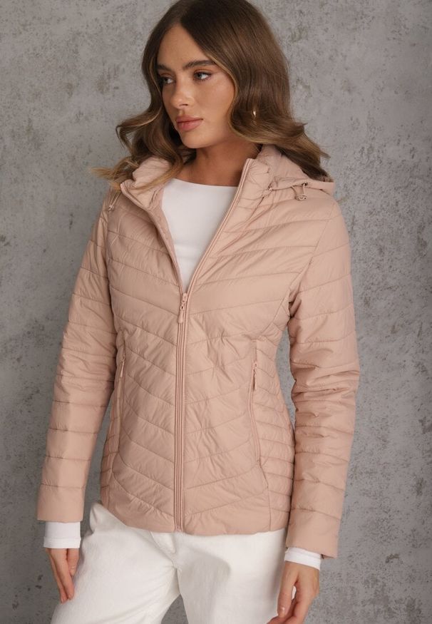 Renee - Beżowa Kurtka Przejściowa z Pikowaniem i Odpinanym Kapturem Edielitia. Okazja: na co dzień. Typ kołnierza: kaptur. Kolor: beżowy. Materiał: jeans, nylon. Styl: casual