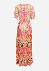 Born2be - Czerwona Wiskozowa Sukienka Boho Zapinana na Guziki z Materiałowym Paskiem w Talii Dimovana. Okazja: na co dzień. Typ kołnierza: dekolt w serek. Kolor: czerwony. Materiał: wiskoza, materiał. Długość rękawa: krótki rękaw. Wzór: aplikacja. Typ sukienki: proste. Styl: boho #7