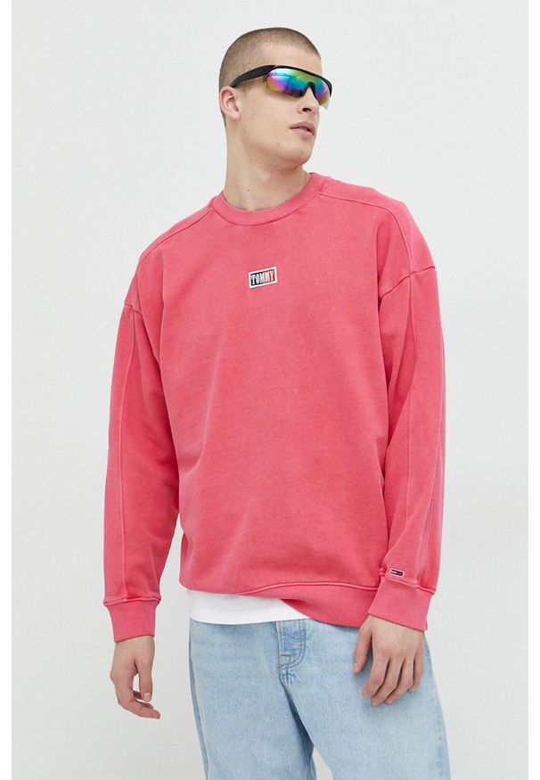 Tommy Jeans bluza bawełniana męska kolor różowy z aplikacją. Kolor: różowy. Materiał: bawełna. Wzór: aplikacja