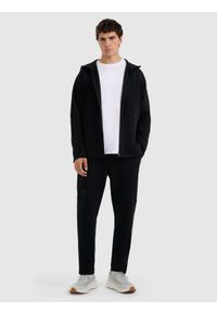 4f - 4F Bluza dresowa rozpinana z kapturem męska - czarna L. Typ kołnierza: kaptur. Kolor: czarny. Materiał: dresówka