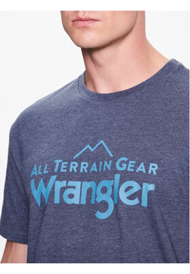 Wrangler T-Shirt Logo Tee WC5EGEC16 112335671 Granatowy Regular Fit. Kolor: niebieski. Materiał: bawełna, syntetyk