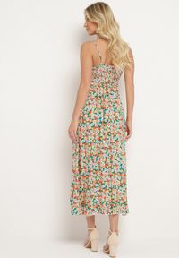 Born2be - Zielono-Pomarańczowa Bawełniana Sukienka na Ramiączkach z Kopertowym Dekoltem i Asymetrycznym Rozcięciem Xiloa. Okazja: na co dzień. Typ kołnierza: dekolt kopertowy. Kolor: zielony. Materiał: bawełna. Długość rękawa: na ramiączkach. Wzór: aplikacja. Typ sukienki: asymetryczne, kopertowe. Styl: casual #6