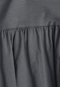 Renee - Szara Bawełniana Sukienka Oversize Rozkloszowana z T-shirtową Górą i Kieszeniami Mirane. Okazja: na co dzień. Kolor: szary. Materiał: bawełna. Długość rękawa: krótki rękaw. Sezon: lato. Typ sukienki: oversize. Styl: street, casual #2