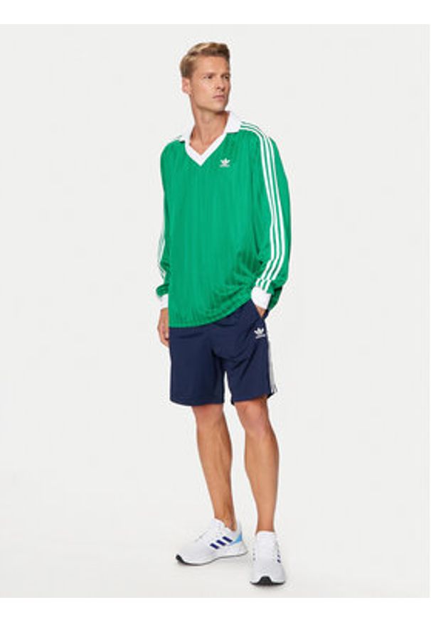 Adidas - adidas Szorty sportowe adicolor Firebird IM9422 Granatowy Regular Fit. Kolor: niebieski. Materiał: syntetyk. Styl: sportowy