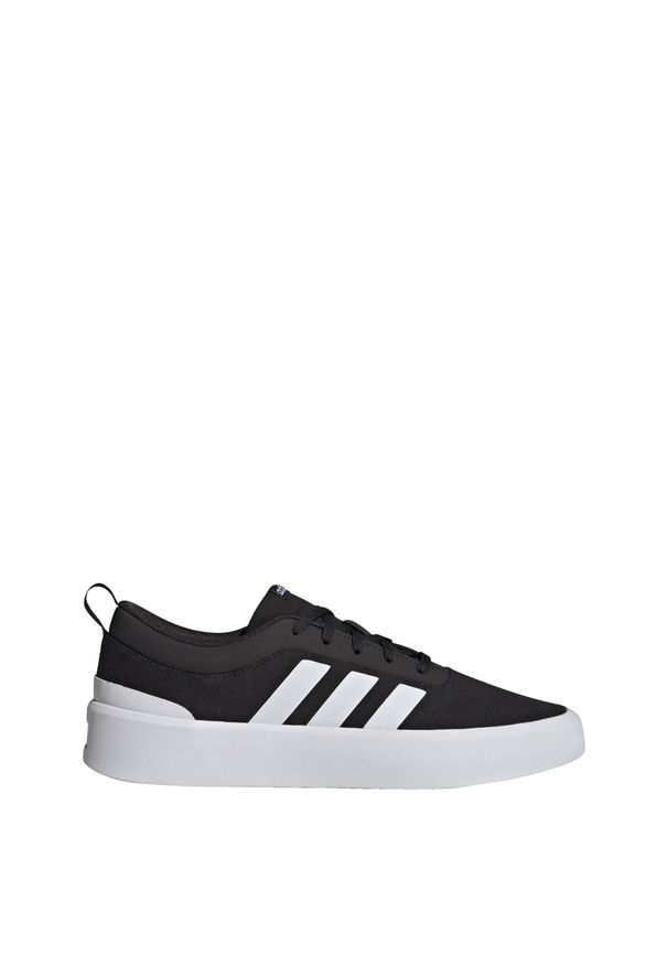 Adidas - Futurevulc Lifestyle Skateboarding Shoes. Kolor: czarny, biały, wielokolorowy. Materiał: dresówka. Styl: klasyczny. Sport: skateboard