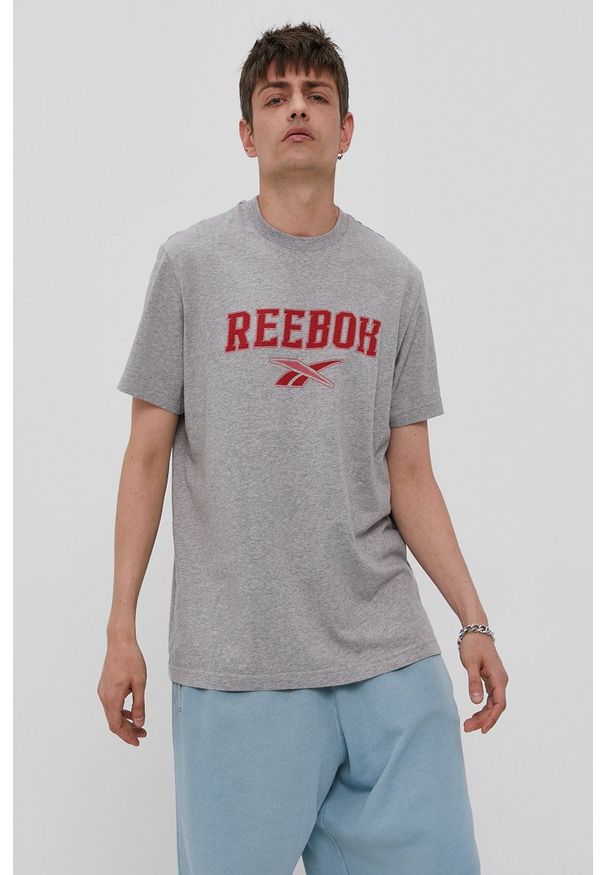 Reebok Classic - T-shirt. Okazja: na co dzień. Kolor: szary. Materiał: dzianina. Wzór: nadruk. Styl: casual