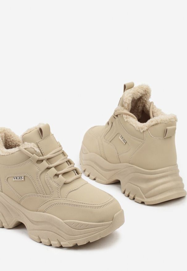 Born2be - Ciemnobeżowe Sneakersy Vices w Stylu Traperków Chunky na Grubej Podeszwie Leandre. Okazja: na co dzień. Kolor: beżowy. Materiał: jeans