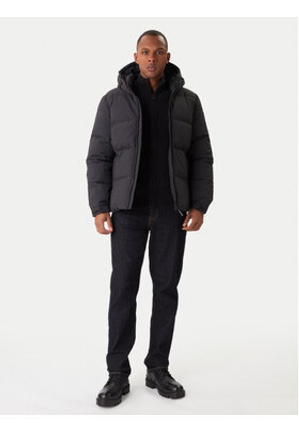 Mustang Kurtka zimowa Oakfield 1017069 Czarny Regular Fit. Kolor: czarny. Materiał: syntetyk. Sezon: zima