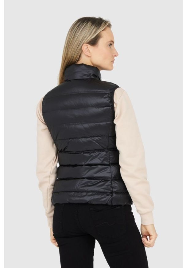 Blauer USA - BLAUER Czarny bezrękawnik damski Sherri, Rozmiar L. Kolor: czarny. Materiał: poliamid. Długość rękawa: bez rękawów