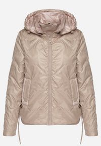 Born2be - Ciemnobeżowa Kurtka Pikowana z Odpinanym Kapturem i Ściągaczami po Bokach Nusarianis. Okazja: na co dzień, na spacer. Kolor: beżowy. Materiał: jeans. Długość rękawa: długi rękaw. Długość: długie. Styl: casual, elegancki #4