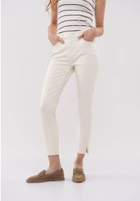 Volcano - Kremowe jeansy, Slim Cropped, D-BLU. Kolor: beżowy. Długość: krótkie #1