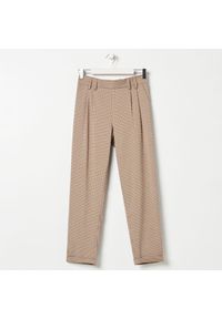 Sinsay - Eleganckie spodnie - Beżowy. Kolor: beżowy. Styl: elegancki #1