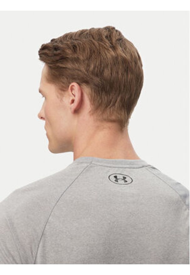 Under Armour T-Shirt UA Tech 2.0 1326413 Szary Regular Fit. Kolor: szary. Materiał: syntetyk