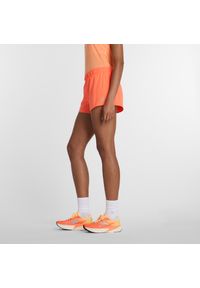 Spodenki damskie New Balance WS41286AAE – pomarańczowe. Kolor: pomarańczowy. Materiał: poliester, materiał. Sport: fitness #4