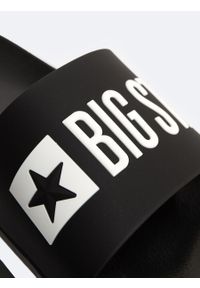 Big-Star - Klapki męskie plażowe z logo czarne NN174684 906. Okazja: na plażę. Kolor: czarny. Materiał: materiał