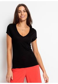 bonprix - T-shirt z miękkiej wiskozy. Typ kołnierza: dekolt w serek. Kolor: czarny. Materiał: wiskoza #1