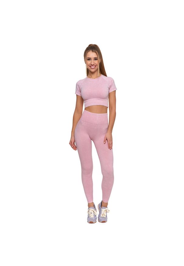 Różowy Damski Komplet Top+Legginsy Moraj. Okazja: na co dzień. Kolor: różowy. Materiał: materiał. Długość rękawa: krótki rękaw. Długość: krótkie. Styl: sportowy, elegancki, casual