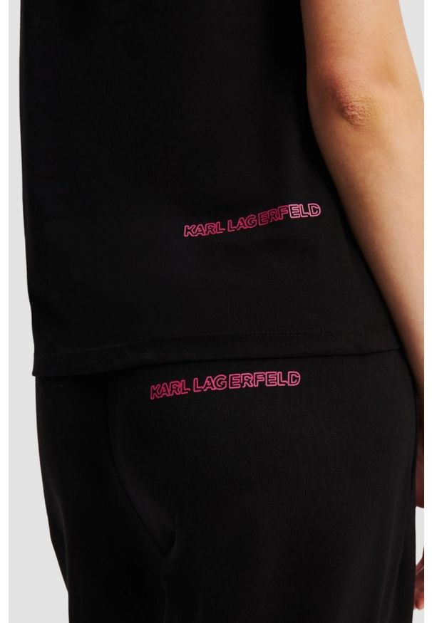 Karl Lagerfeld - KARL LAGERFELD Czarny damski t-shirt Ikonik 2.0 Jelly. Kolor: czarny. Materiał: bawełna. Długość rękawa: krótki rękaw. Długość: krótkie. Styl: klasyczny