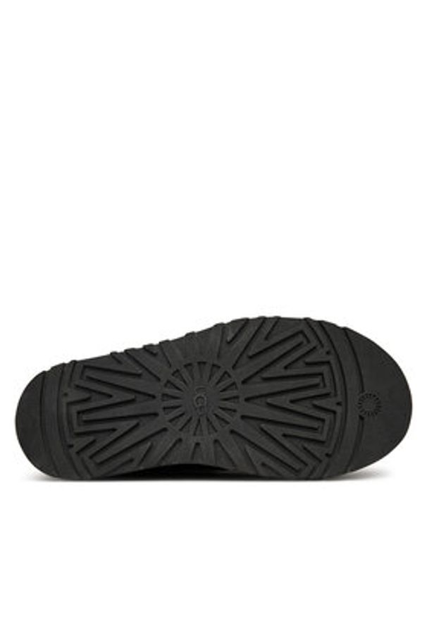 Ugg Śniegowce W Classic Mini Dipper 1168170 Czarny. Kolor: czarny. Materiał: zamsz, skóra