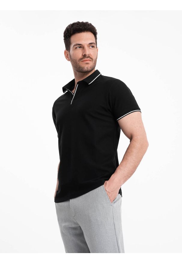 Ombre Clothing - Koszulka męska polo z dzianiny pique bez guzików - czarna V2 - Rozmiar: S. Okazja: do pracy, na co dzień. Typ kołnierza: polo. Kolor: czarny. Materiał: dzianina. Wzór: aplikacja, ze splotem, paski. Styl: klasyczny, sportowy, wizytowy, casual