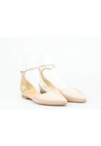 Inna - Baleriny sandały skórzane lakierowane beżowe Victoria Gotti-37. Kolor: beżowy. Materiał: skóra, lakier. Styl: elegancki