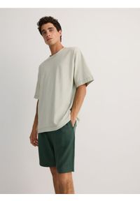 Reserved - Bawełniany t-shirt boxy - jasnozielony. Kolor: zielony. Materiał: bawełna