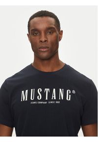 Mustang T-Shirt Austin 1016264 Granatowy Regular Fit. Kolor: niebieski. Materiał: bawełna #5