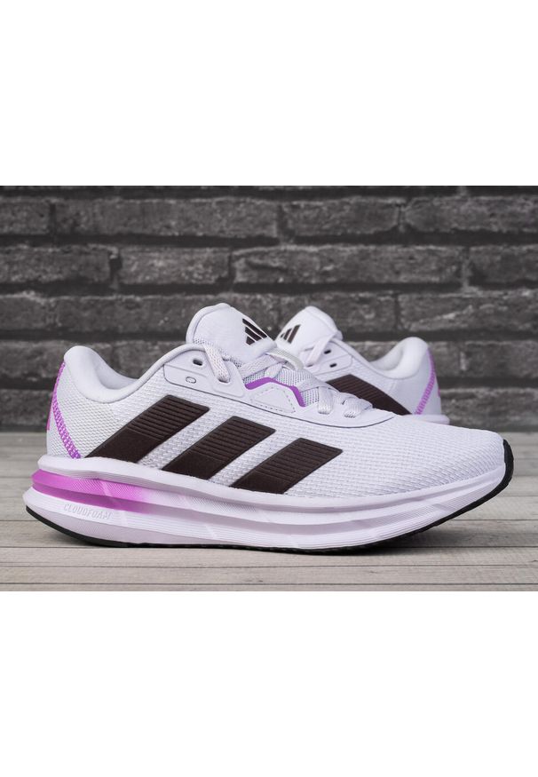 Buty damskie do biegania Adidas GALAXY 7. Kolor: fioletowy, biały, wielokolorowy. Sport: turystyka piesza