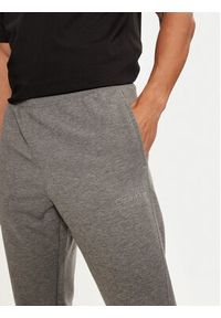 Calvin Klein Performance Spodnie dresowe 00GMS4P634 Szary Regular Fit. Kolor: szary. Materiał: syntetyk #4