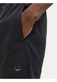 Jack & Jones - Jack&Jones Szorty kąpielowe Maui 12272949 Czarny Regular Fit. Kolor: czarny. Materiał: syntetyk