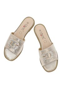 Złote Klapki S.Barski Stylowe Obuwie Damskie. Okazja: na co dzień. Kolor: złoty. Sezon: lato. Obcas: na płaskiej podeszwie. Styl: elegancki #7