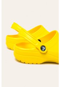 Crocs - Klapki. Nosek buta: okrągły. Kolor: żółty. Materiał: syntetyk, materiał, guma. Wysokość obcasa: niski #5