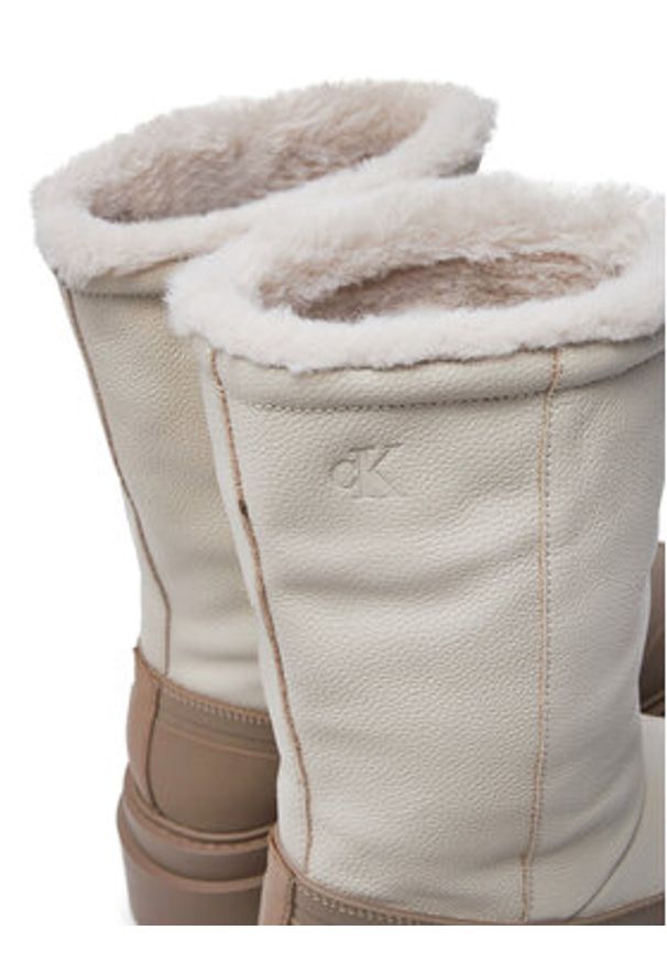 Calvin Klein Jeans Śniegowce Flatform Chelsea Boot Padded YW0YW01558 Beżowy. Kolor: beżowy. Materiał: skóra