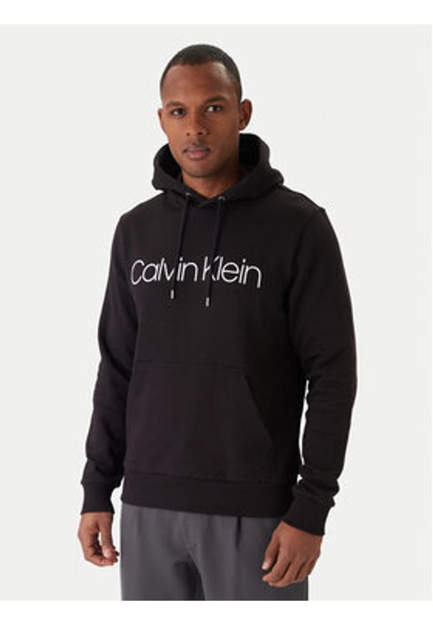 Calvin Klein Bluza Logo K10K104060 Czarny Regular Fit. Kolor: czarny. Materiał: bawełna