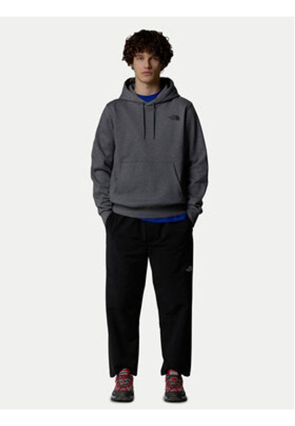 The North Face Bluza Simple Dome NF0A89FC Szary Regular Fit. Kolor: szary. Materiał: bawełna