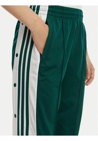 Adidas - adidas Spodnie dresowe Adibreak KD6327 Zielony Loose Fit. Kolor: zielony. Materiał: syntetyk #2
