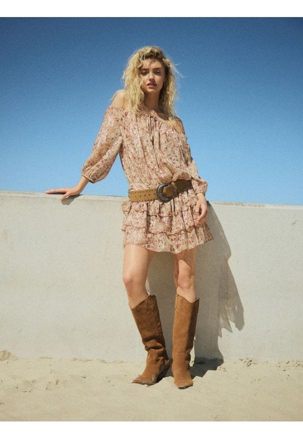 Reserved - Połyskująca sukienka mini - wielobarwny. Materiał: tkanina. Długość: mini