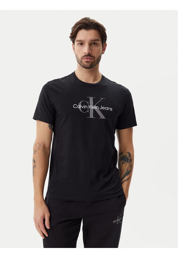 Calvin Klein Jeans T-Shirt LV040EM286 Czarny Regular Fit. Kolor: czarny. Materiał: bawełna