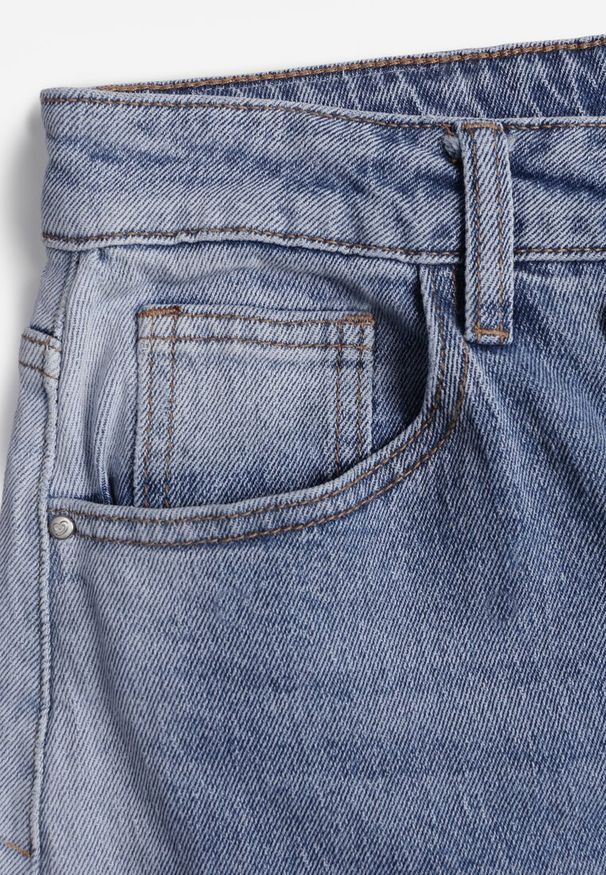 Renee - Niebieskie Jeansy High Waist Balloon z Bawełny z Asymetrycznym Zapięciem Myrea. Okazja: na co dzień. Stan: podwyższony. Kolor: niebieski. Styl: casual, street, sportowy, elegancki