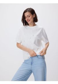 Reserved - T-shirt z aplikacjami 3D - biały. Kolor: biały. Materiał: bawełna, dzianina. Wzór: aplikacja