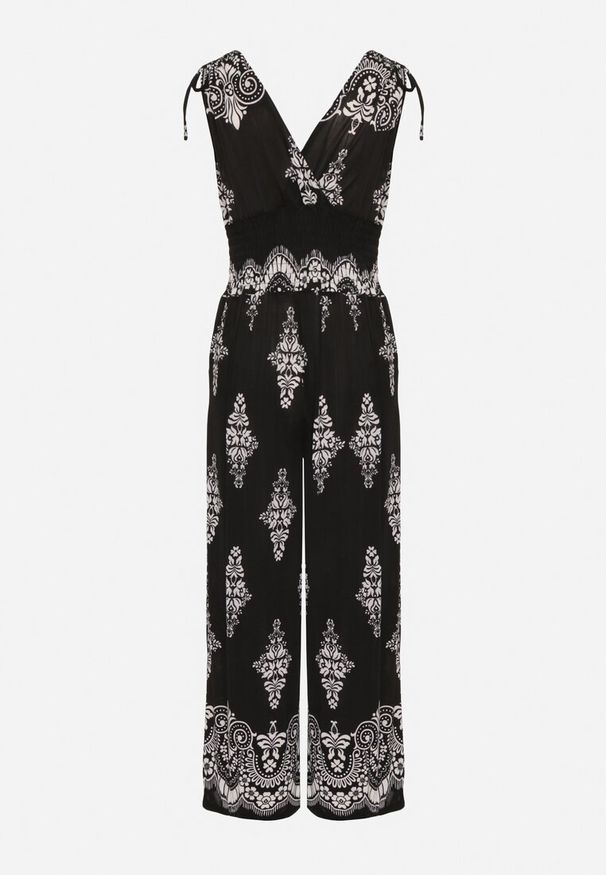 Born2be - Czarny Kombinezon w Orientalny Wzór z Dekoltem w Serek Izena. Okazja: na co dzień. Kolor: czarny. Wzór: aplikacja. Styl: casual