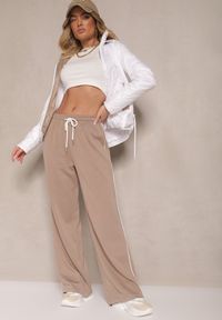 Renee - Biała Kurtka z Pikowanymi Przeszyciami i Kapturem Ściągana po Bokach Nusillian. Okazja: na co dzień. Kolor: biały. Materiał: jeans. Styl: klasyczny, casual, elegancki #3