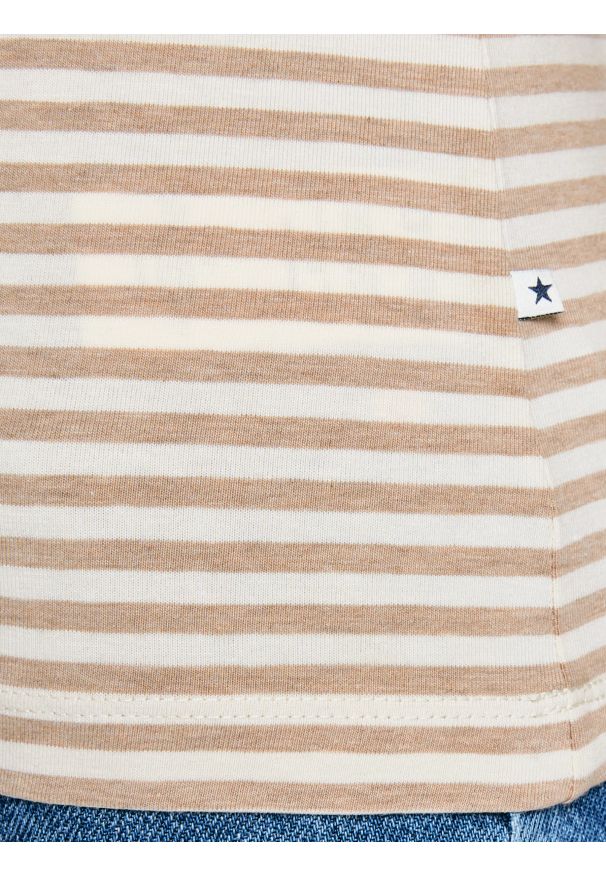 Big-Star - Bluzka damska w paski kremowa Vensa 103. Okazja: na co dzień. Kolor: kremowy. Materiał: dzianina, materiał, elastan, jeans, bawełna. Długość rękawa: długi rękaw. Długość: długie. Wzór: paski. Styl: casual, klasyczny