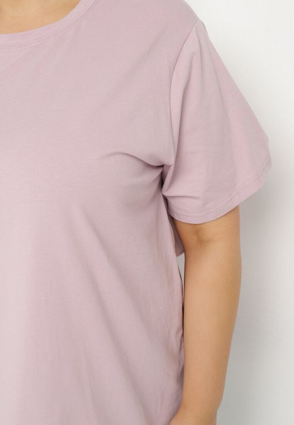 Born2be - Różowy Bawełniany Klasyczny T-shirt Oltebia. Okazja: na co dzień. Kolor: różowy. Materiał: bawełna. Styl: klasyczny