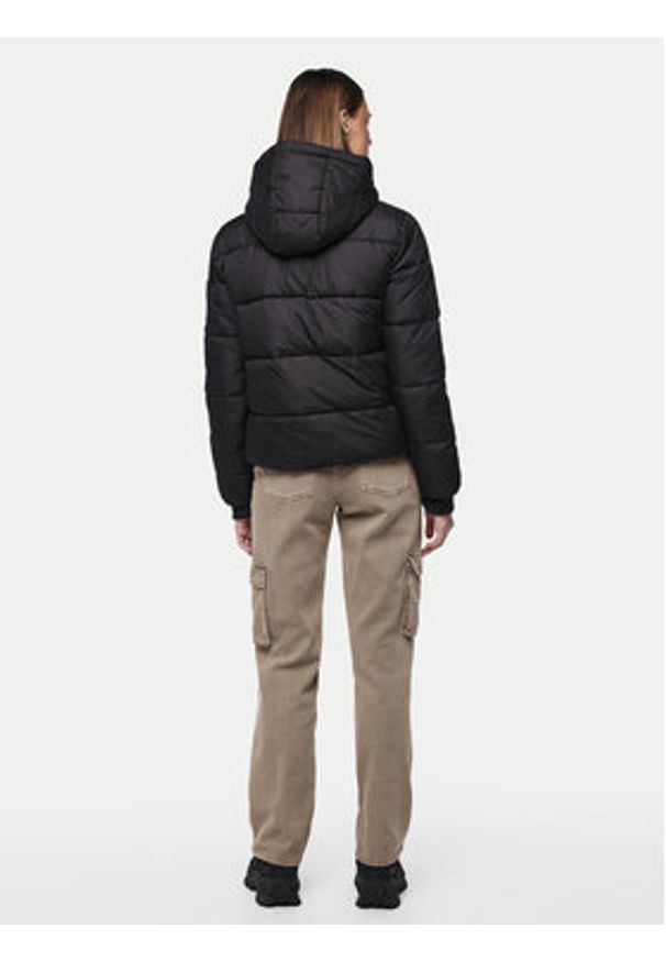 Pieces Kurtka zimowa 17115626 Czarny Regular Fit. Kolor: czarny. Materiał: syntetyk. Sezon: zima