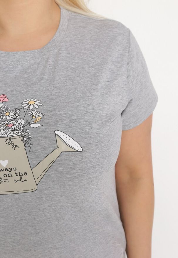 Born2be - Szary Bawełniany T-shirt z Ozdobnym Nadrukiem Littana. Okazja: na co dzień. Kolor: szary. Materiał: bawełna. Wzór: nadruk. Sezon: lato, wiosna. Styl: casual, klasyczny